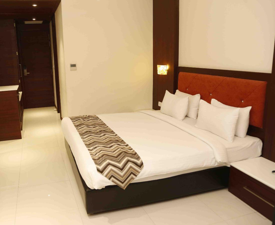 Hotel The Arindum Katni Exterior foto